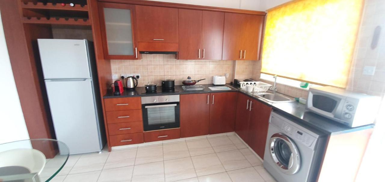 Vasilas Holiday Apartment #2 Ларнака Екстер'єр фото