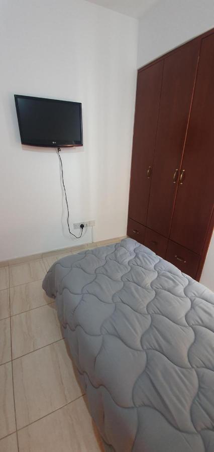 Vasilas Holiday Apartment #2 Ларнака Екстер'єр фото